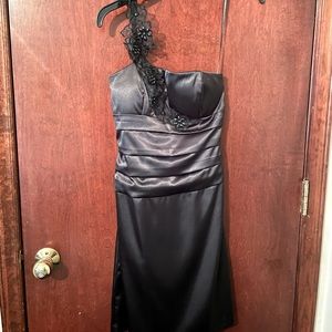 Classy silver & black dress!